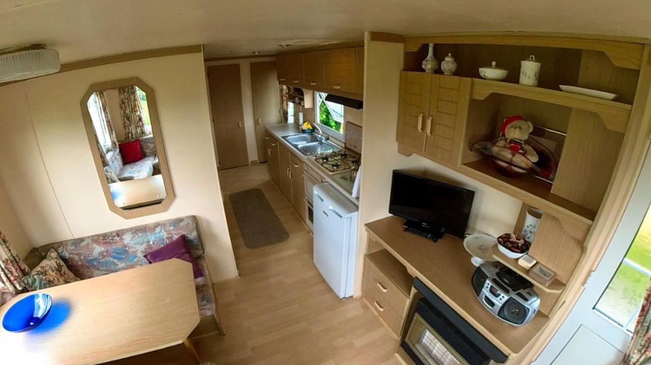 Devil'S Bit Accommodation Killea Экстерьер фото